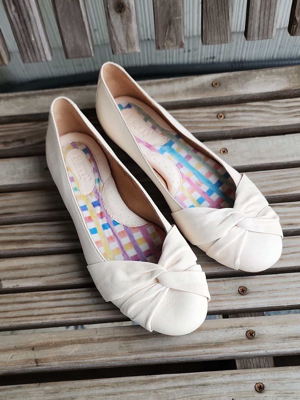 Born Ladies Leather Flats